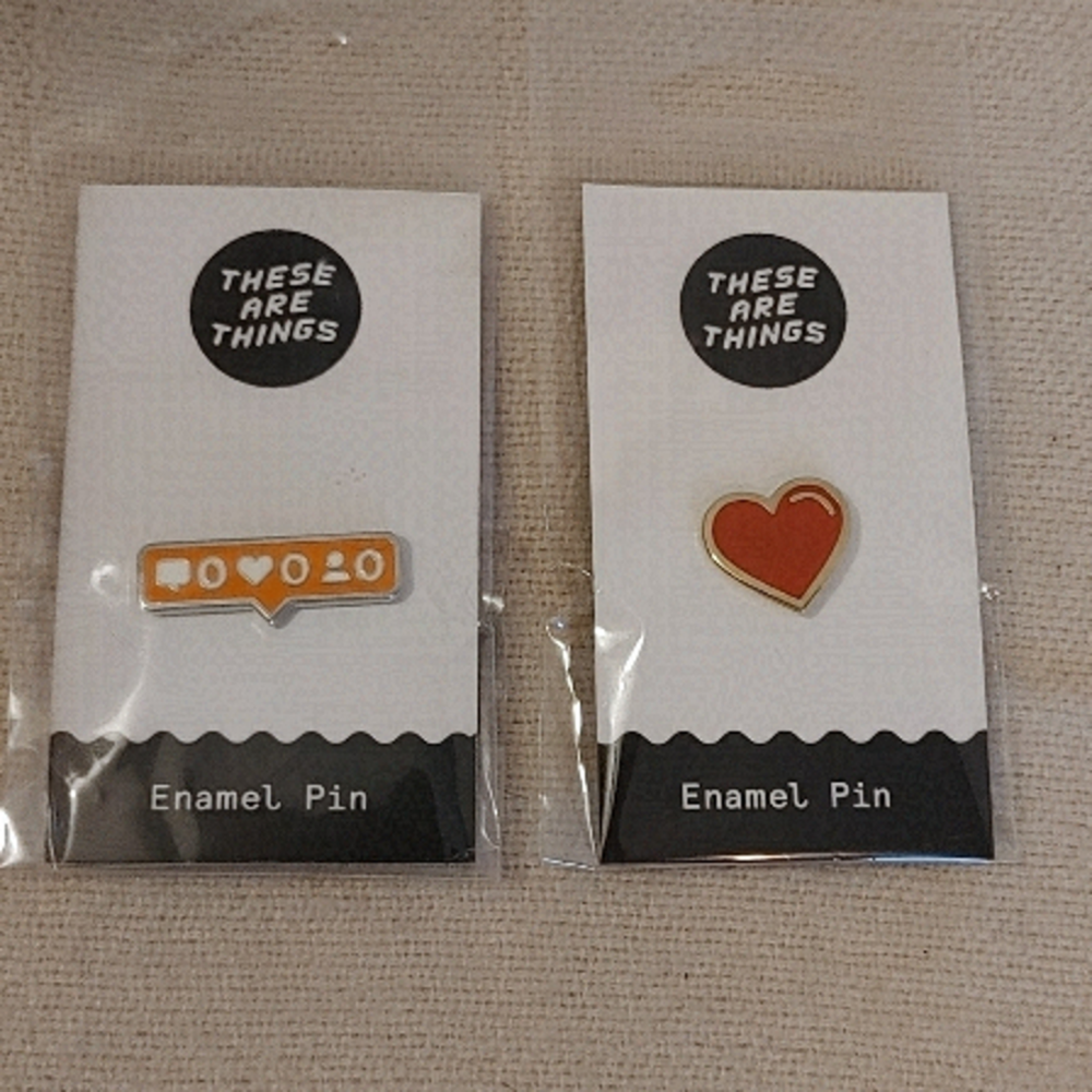 𝅺enamel Pins Set of 2 NEW